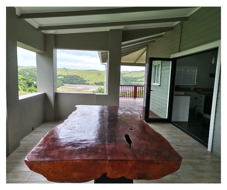 5 Bedroom Property for Sale in Morgans Bay Eastern Cape